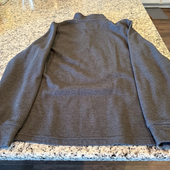 Vineyard Vines Saltwater Quarter Zip Jet Black - Small - Picture 4 of 6